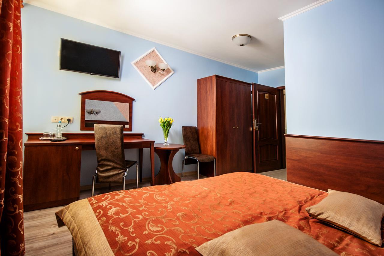 Hotel Irys ルブリン エクステリア 写真